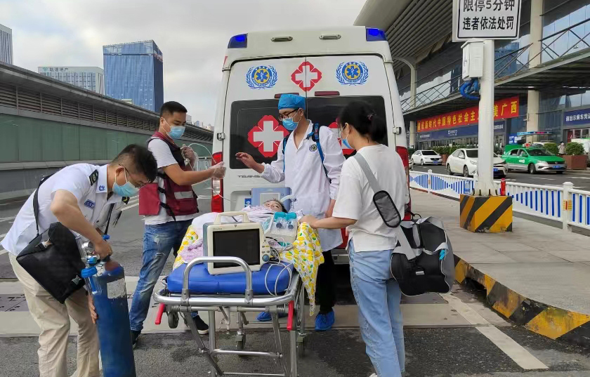 融安县救护车出租公司